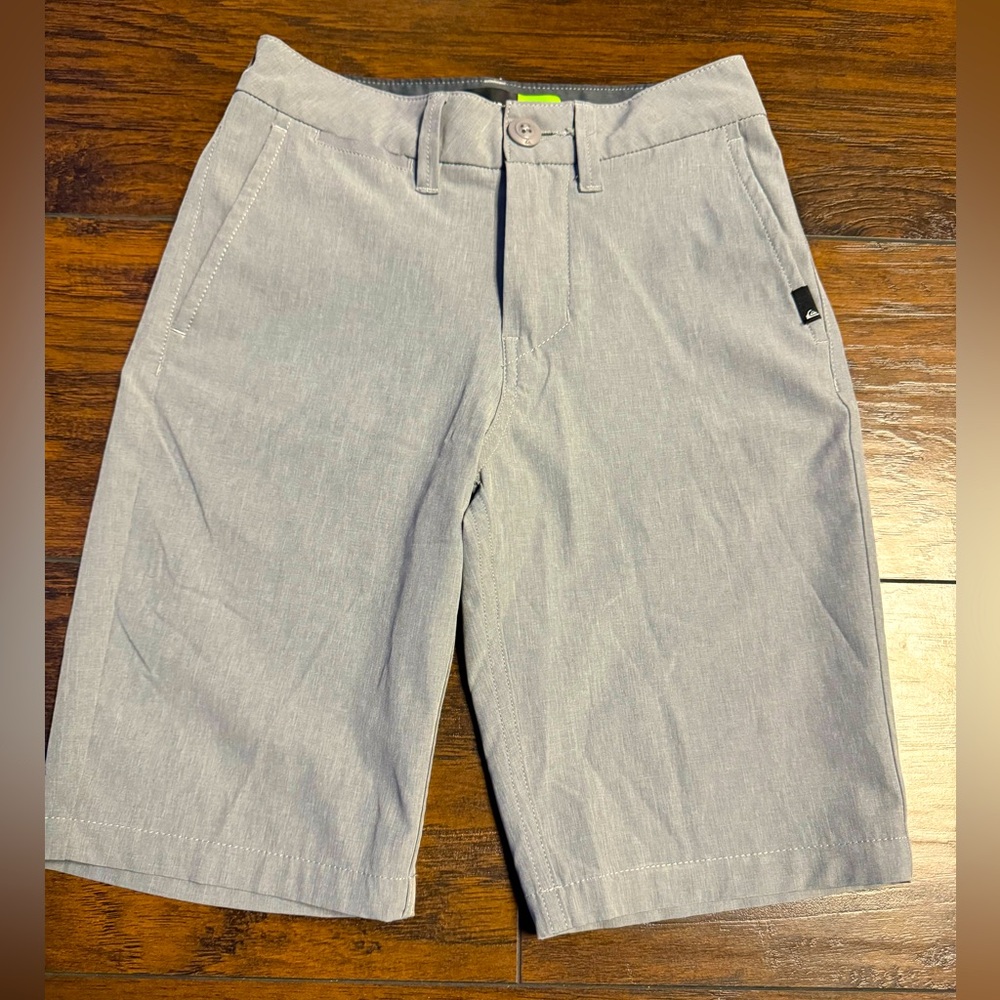 Quicksilver Amphibian Dry Flight Shorts Boy Size 8 Gray Like New Water Repellent